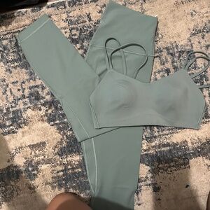 Lululemon Align legging cloud bra set